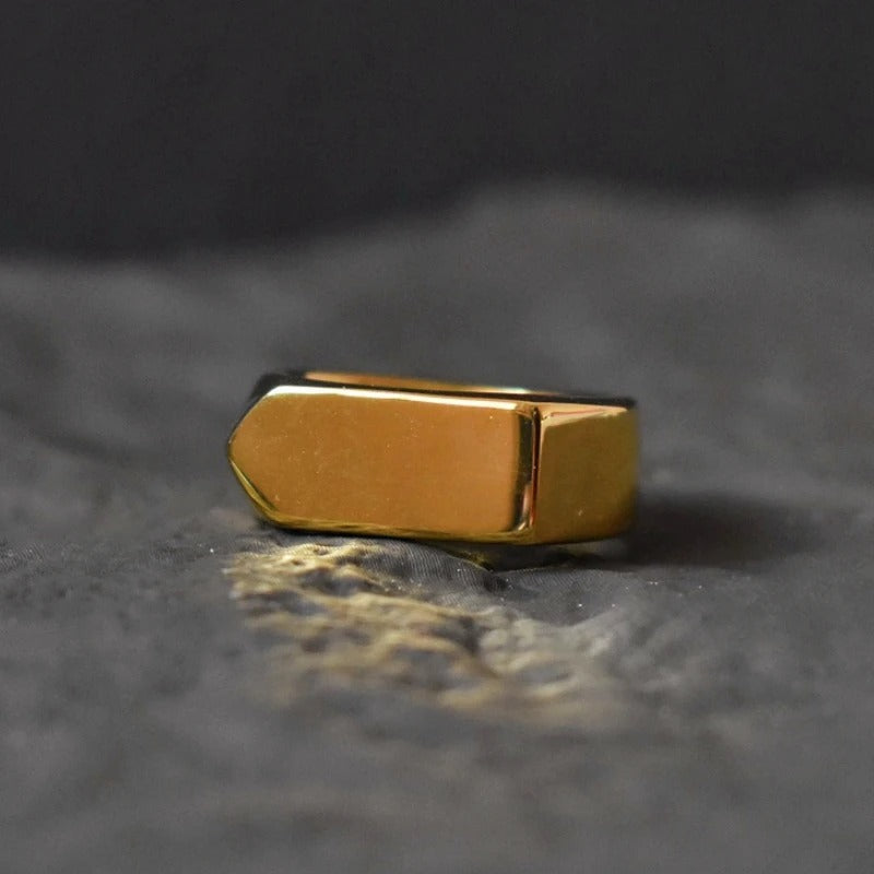Anvil Ring